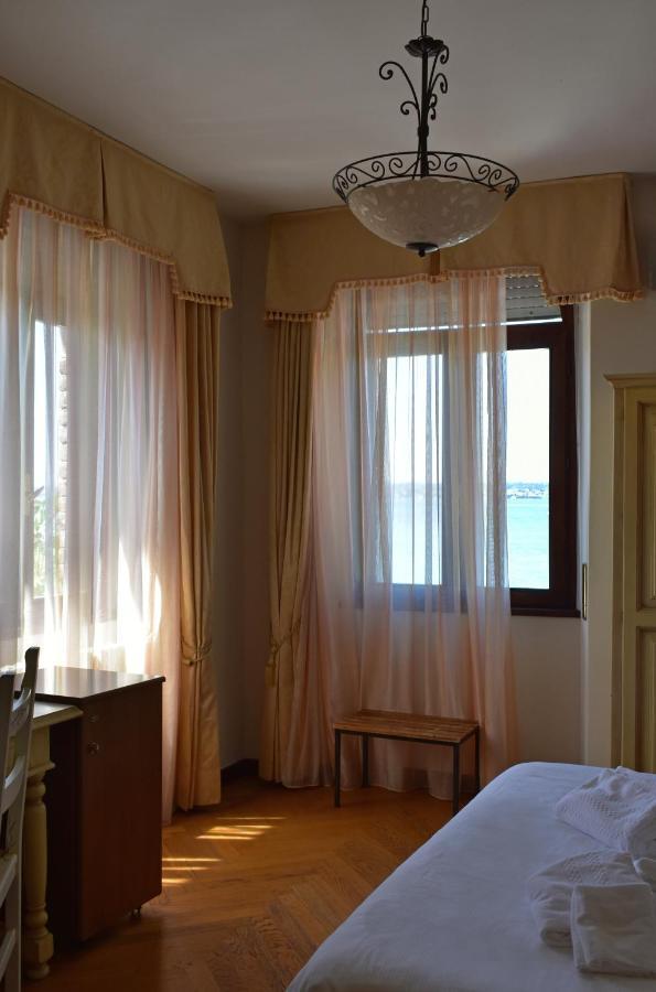 Hotel Pace Sirmione Esterno foto